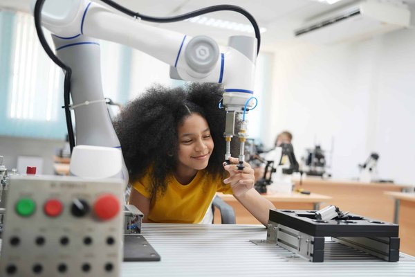 Comment le 'Design Thinking' peut-il améliorer les processus d'innovation produit en PME?